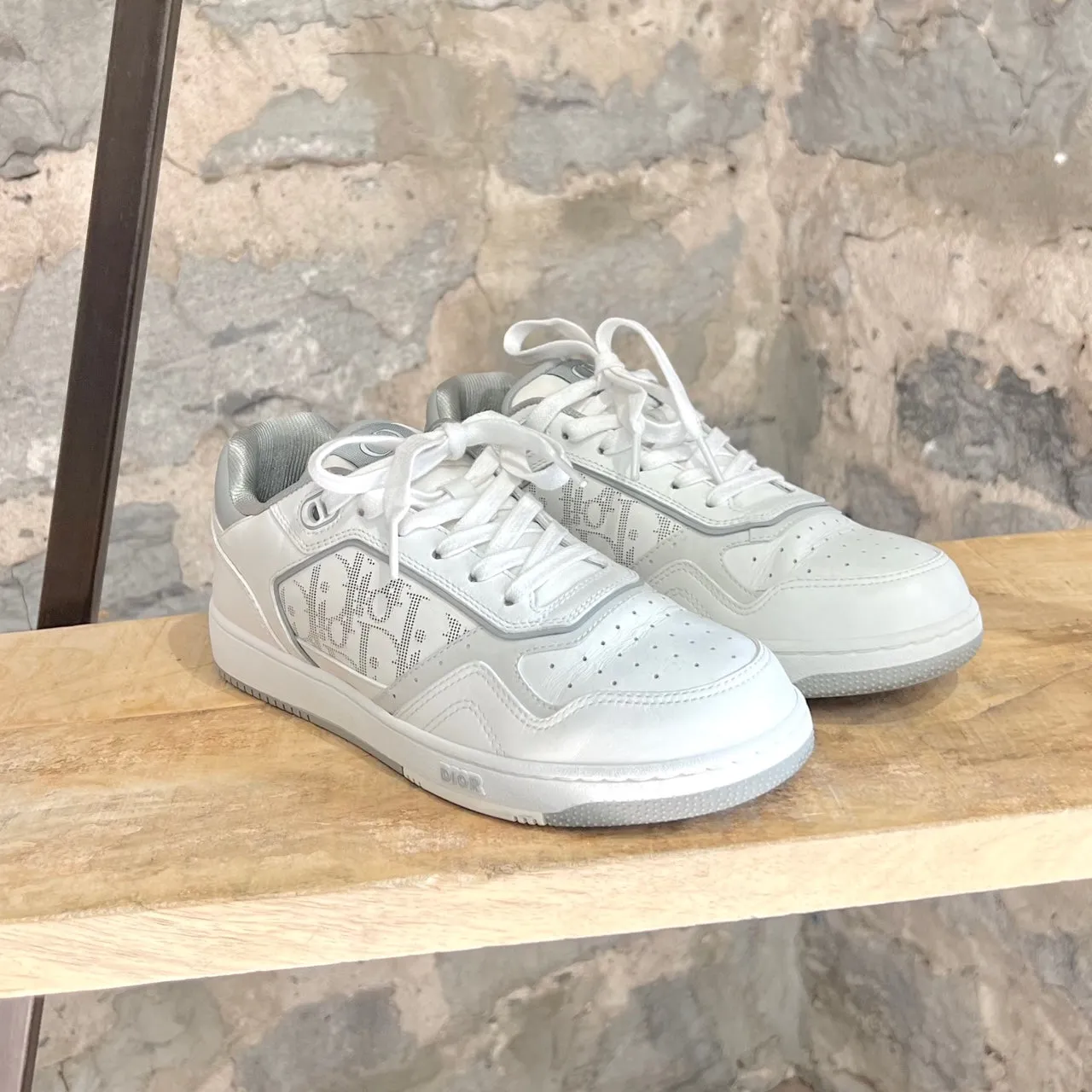 Dior B27 White Grey Oblique Leather Low Top Sneakers