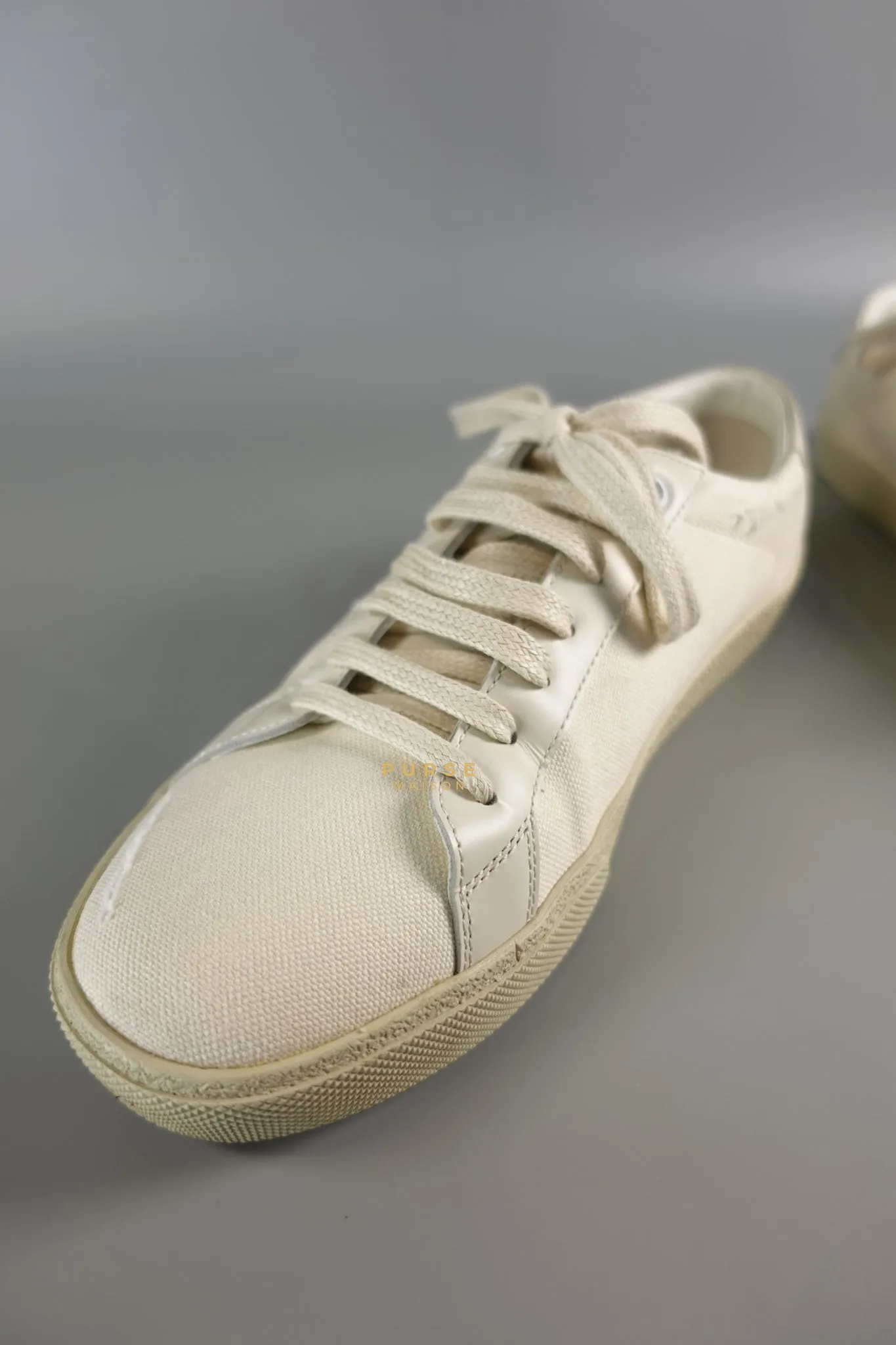 YSL Distressed Canvas Court Classic Ivory White Sneakers Size 39 (25cm)